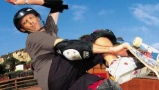 Tony Hawk's Pro Skater 2 (2000) mirip dengan Tony Hawk's Pro Skater 2 (2000)