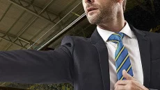Football Manager Mobile 2016 - permainan dalam genre Simulator