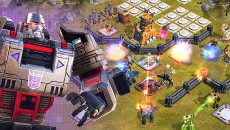 Transformers: Earth Wars - permainan dalam genre Dalam waktu nyata