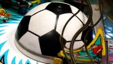 World Soccer Pinball - permainan dalam genre Pinball