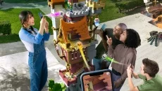 Minecraft Earth - permainan dalam genre Realitas virtual (VR)