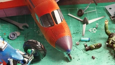 KitHack Model Club - permainan dalam genre Sudut pandang orang ketiga