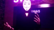 Симулятор Сидения у Подъезда mirip dengan Симулятор Сидения у Подъезда